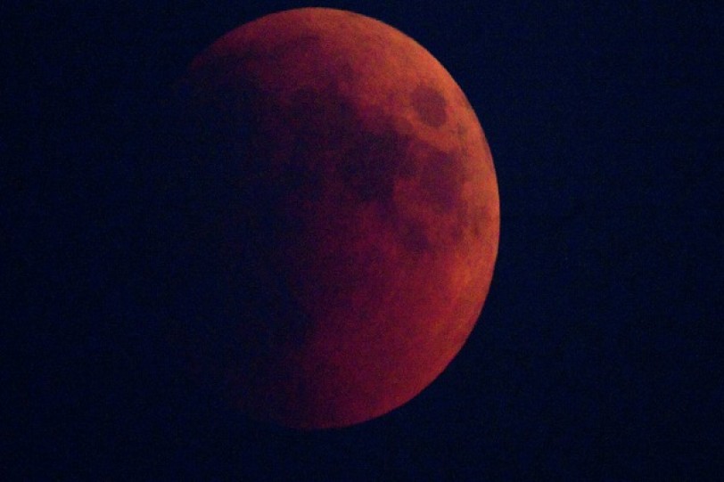 ظهور قمر دموي في ليل 27/28 أيلول