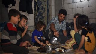 بصراحة ... سؤال صعب يطرحه الفقراء والإجابة عندهم أصعب