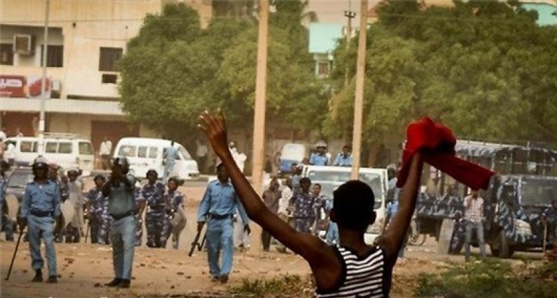 السودان: انتشار أمني كثيف تحسباً للمزيد من الاحتجاجات الشعبية