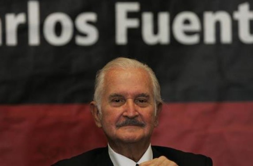 &laquo;كرسي الرئاسة&raquo; لفوينتس.. رسائل السلطة