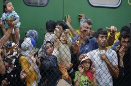 هنغاريا.. السجن 3 سنوات لمن يعبر حدودها بطريقة غير شرعية