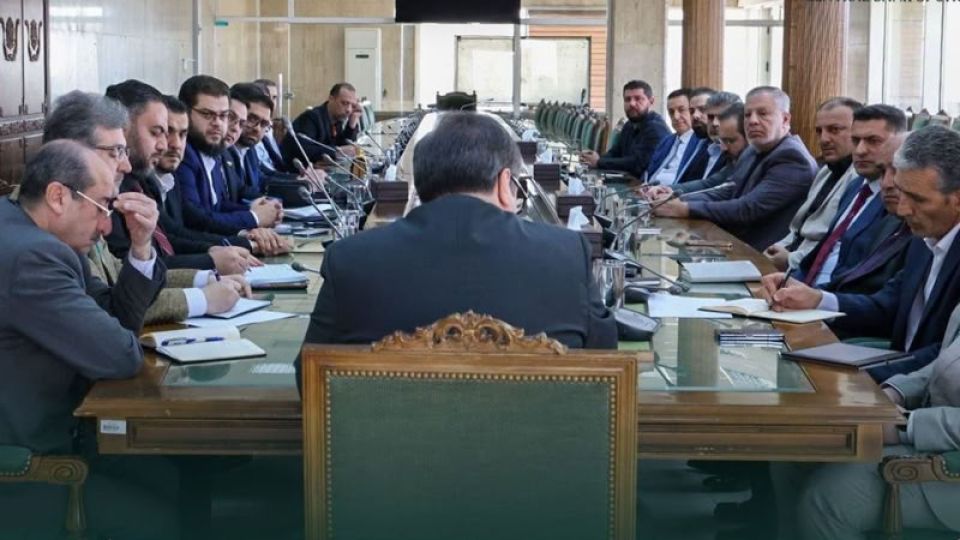 حين يتحول المصرف المركزي إلى منصة ترويج