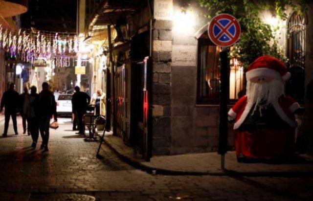 مقارعو الحياة والمنتصرون لها وبها