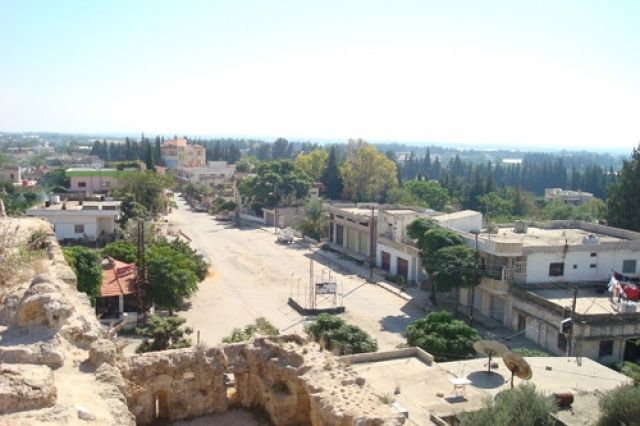 برسم محافظ طرطوس:   بلدة يحمور ملّت وعود «الكمّون»!