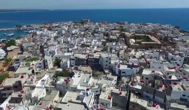 السياحة تسجل أسطورتها في أرواد