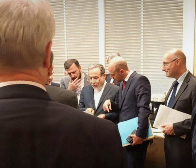 مسؤول إيراني: المقترحات الأوروبية بجنيف غير واقعية و&laquo;التخصيب الصفري&raquo; طريق مسدود