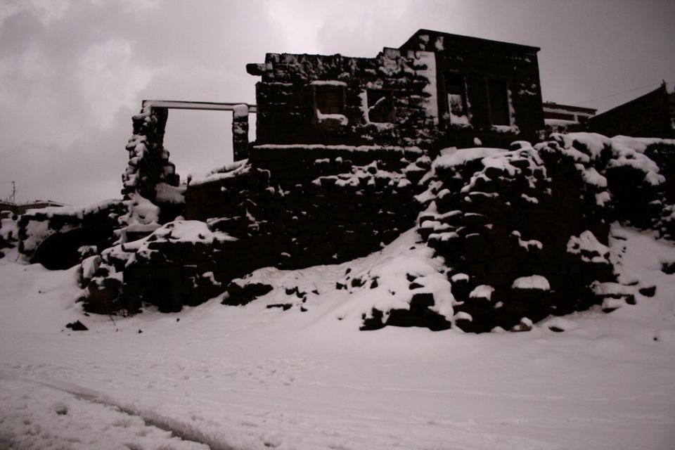 عن بياض البازلت