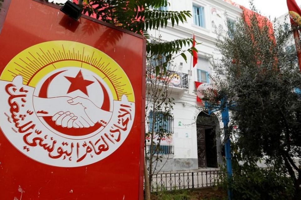اتحاد الشغل التونسي يتوقع شلل البلاد قريباً بسبب أزمة المحروقات