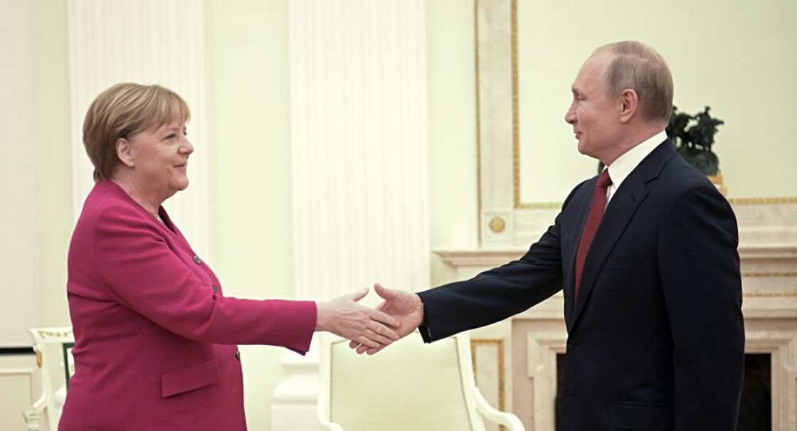 لقاء بوتين وميركل