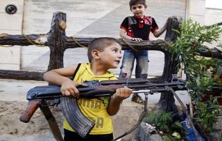 &laquo;عم يلعبوا لولاد عم يلعبوا&raquo;