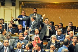 شهدت الجلسة حالة من الفوضى تطورت للاشتباك بالأيدي