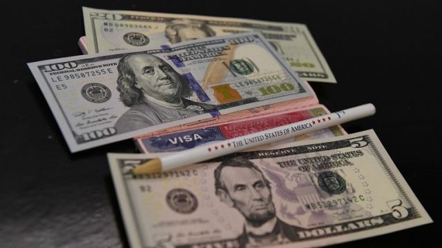 أوروبا: روسيا في صدارة المتخليين عن الدولار