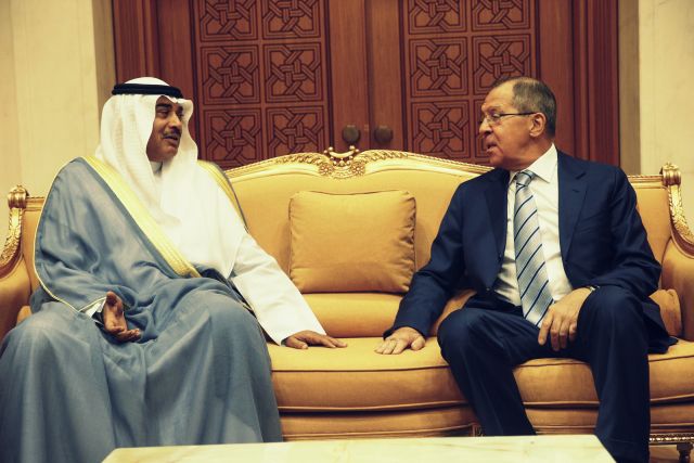 وصل لافروف إلى العاصمة القطرية آتياً من دولة الإمارات العربية المتحدة