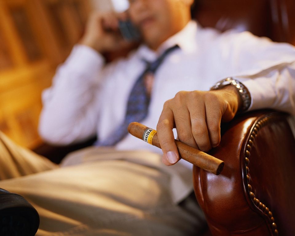 &laquo;أحدٌ ما&raquo; هو المسؤول الحقيقي..!