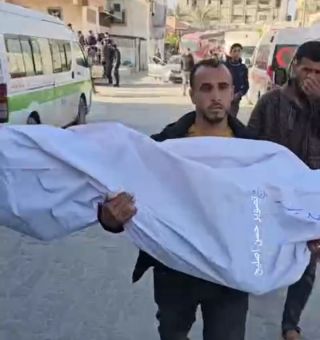 غزة: أطفال في الأكفان بدل ملابس العيد