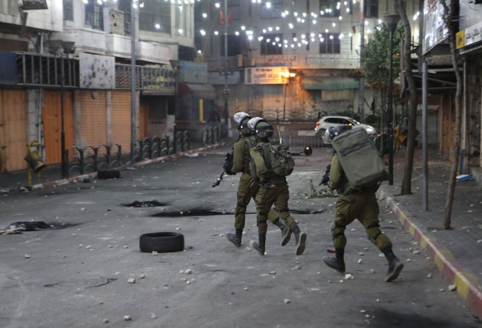 قوات الاحتلال تنسحب من جنين والمقاومون يلاحقون آلياتها بإطلاق النار