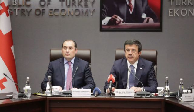 أنقرة: انسحاب واشنطن من الاتفاق النووي لمصلحتنا