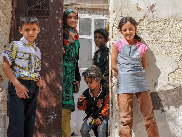 ديمقراطية المكونات: حريّة للنخب- واستعباد للفقراء..