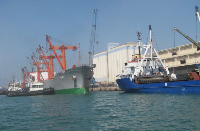 مرفأ طرطوس برسم التوضيح: تركيب روافع.. هدر بـ 80 أم 169 مليون ل.س؟!