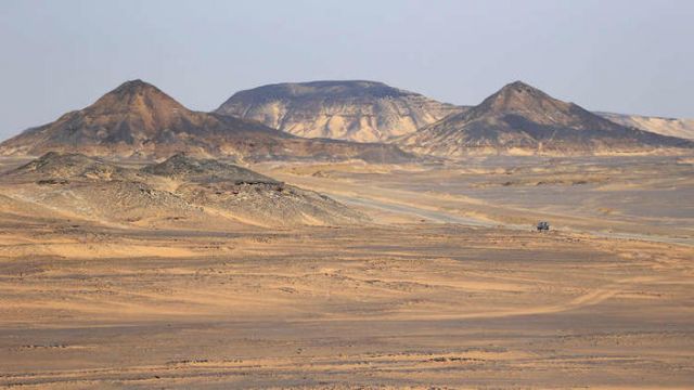 مشروع مصري روسي إيطالي للغاز في صحراء مصر