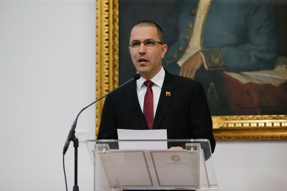 فنزويلا تطرد رئيس وفد الاتحاد الأوروبي ردّاً على العقوبات الجديدة