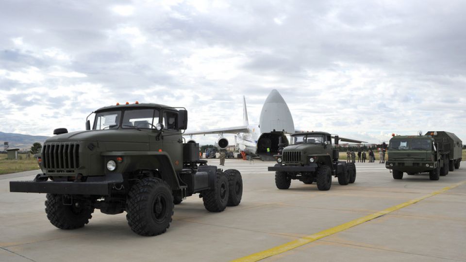 أنقرة: الانتهاء من نصب «إس-400» في تركيا بحلول نيسان 2020