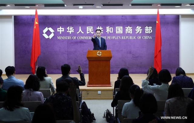 التجارة الصينية: التصعيد الأحادي الأمريكي للنزاعات التجارية يضر بالمشاورات