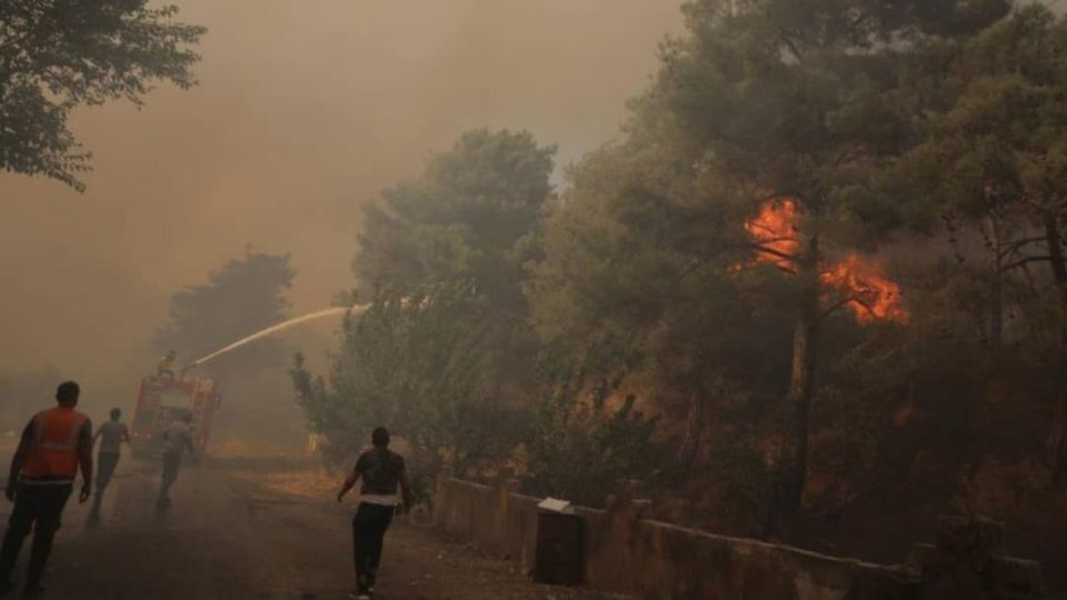 تحديث الطوارئ بشأن حرائق ريفي حماة واللاذقية