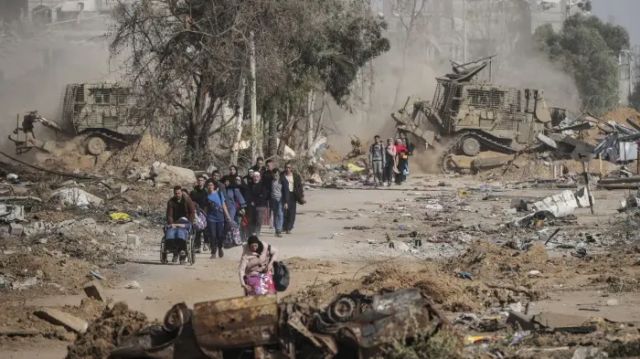 تهجير قسري... وإنذار بالقصف لأهالي منطقة النصيرات