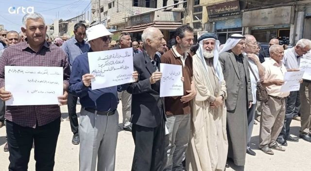 احتجاجات لمزارعي عامودا رفضاً لتسعيرة القمح: الأسعار الحكومية لا تغطي تكاليف الإنتاج
