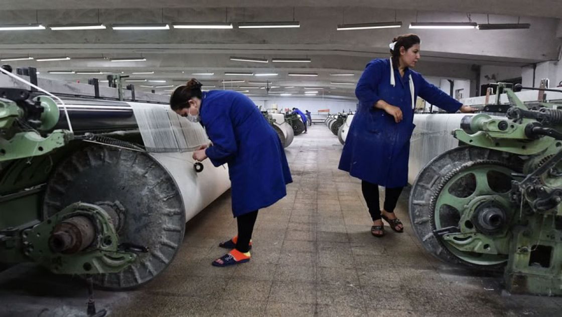 تفريط بالأصول... واستثمارٌ على حساب الإنسان... الغزل والنسيج في اللاذقية على &laquo;مذبحة الخصخصة&raquo;