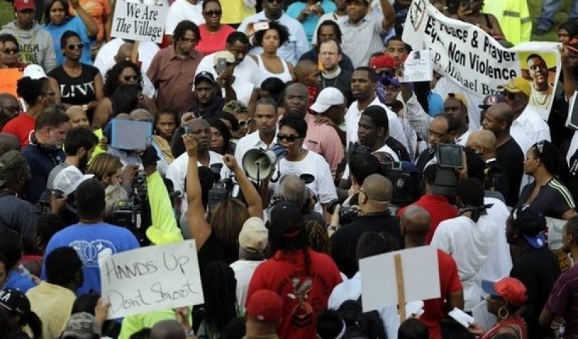 آلاف المتظاهرين في نيويورك وواشنطن يتضامنون مع احتجاجات فيرغسون