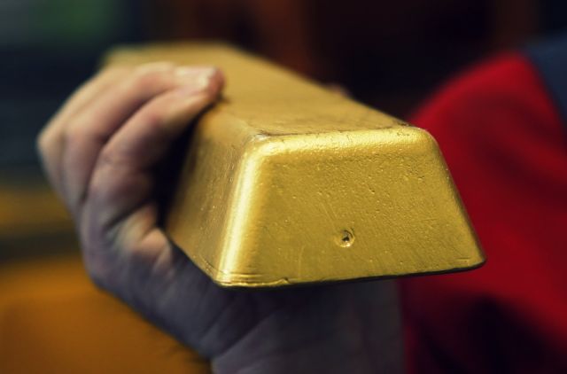 أما الحديث عن الانتقال إلى العملات غير الورقية، كالعملات الإلكترونية، فهذا من شأنه أن ينقل الذهب إلى مستوى آخر ويعطيه دفعاً قوياً، وسيكون ذلك بلا شك في مصلحة روسيا والصين