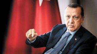 أردوغان للشركات: رحبوا بحالة الطوارئ فهي تمنع إضرابات العمال