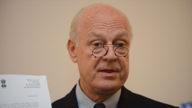 حراك دبلوماسي لإطلاق عملية سياسية لحل الأزمة في سورية