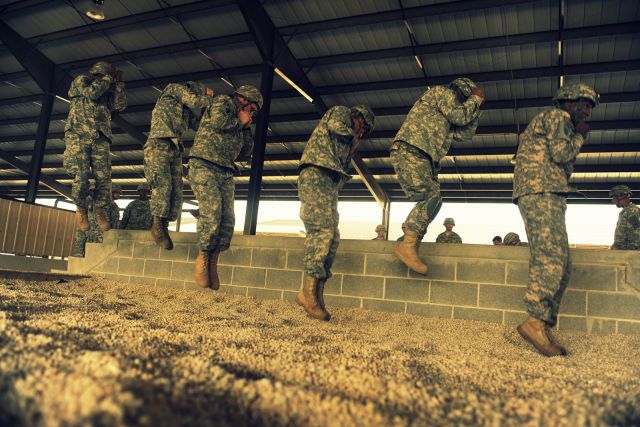 الميزانية فاقت طلبات الرئيس الأمريكي الذي اقترح أن تكون 668 مليار دولار