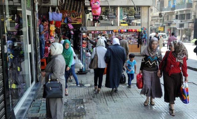تشددٌ مؤجل في العقوبات وسعر صرف وهمي!