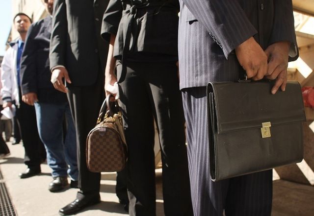 ارتفاع معدلات البطالة بين خريجي الجامعات كارثة!!