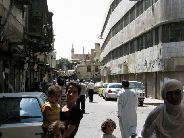 برغم كل شي.. حقنا بدنا ياه من عيونكم