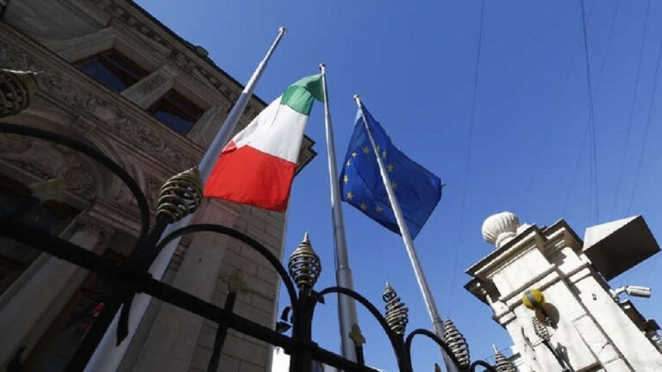 سيناتور إيطالي: لن نشارك الاتحاد الأوروبي في بيع الأوهام