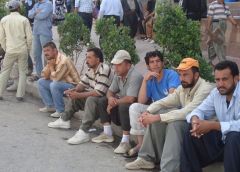 فصل تعسفي للعاملين في محافظة السويداء!
