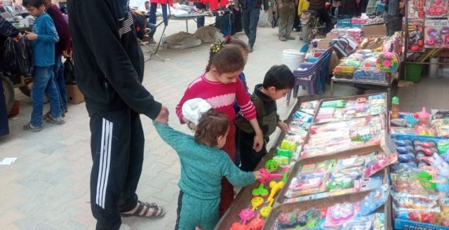 تخفيض أجور العمال في سوريا بعد نزول الدولار