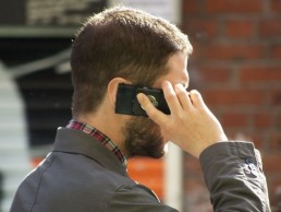 الخليوي: آثار سلبية اقتصادية - اجتماعية لهيمنة قطاع خدمي!