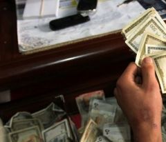 تحت أي بند يجري الاقتطاع من الراتب؟