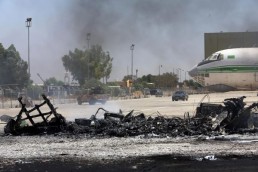 استمرار المعارك في مطار طرابلس الدولي