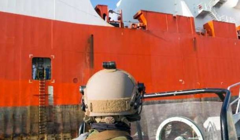 سفينة «كيب راي» الأمريكية تصل إيطاليا لإتلاف الكيميائي السوري
