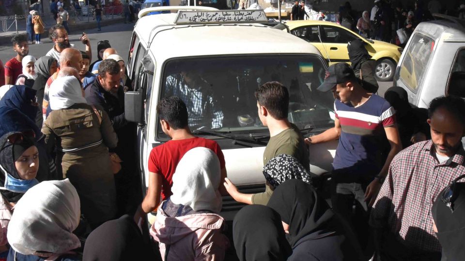 خبر عام وتعليق هام ... &laquo;تطبيق الـ (GPS) على السرافيس في مدينة دمشق وفر يومياً (130) ألف لتر مازوت&raquo;!
