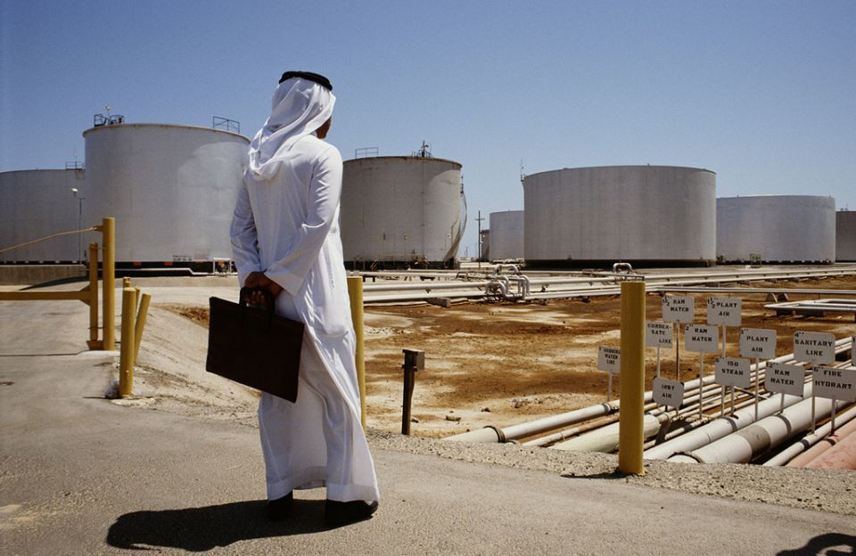 دول الخليج النفطية... وضع مالي معقد أمام أزمة عاصفة