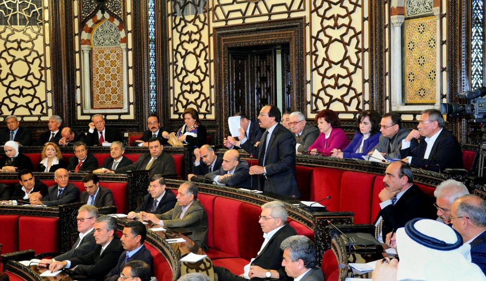 في مجلس الشعب أسئلة متكررة دون أجوبة!