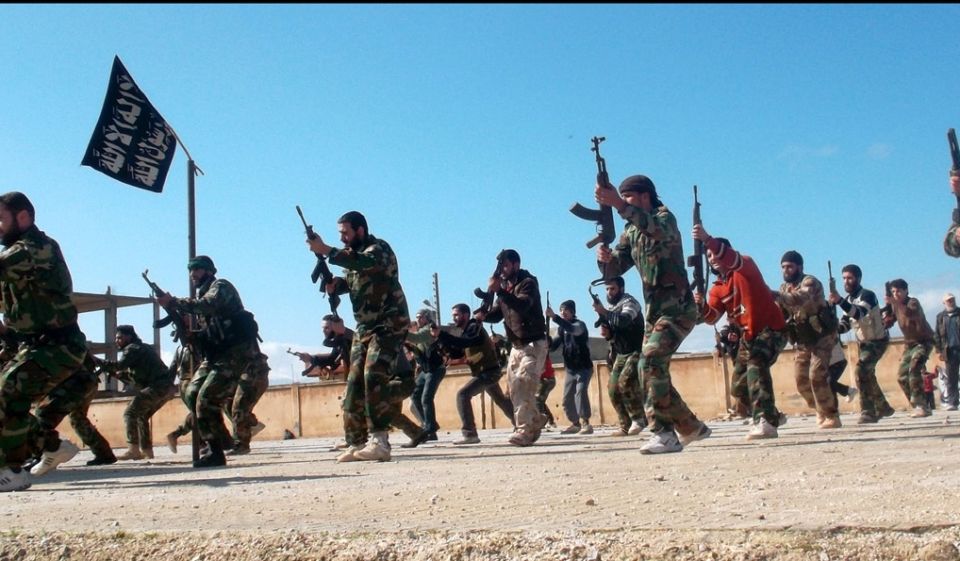 واشنطن تدِّرب «داعش» داخل قاعدة سرية في الأردن